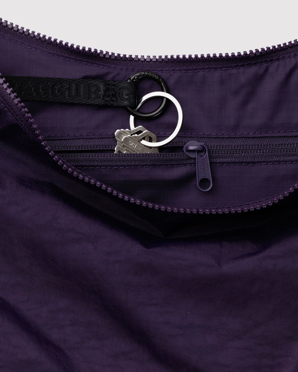 Baggu Medium Nylon Crescent Bag - Fig