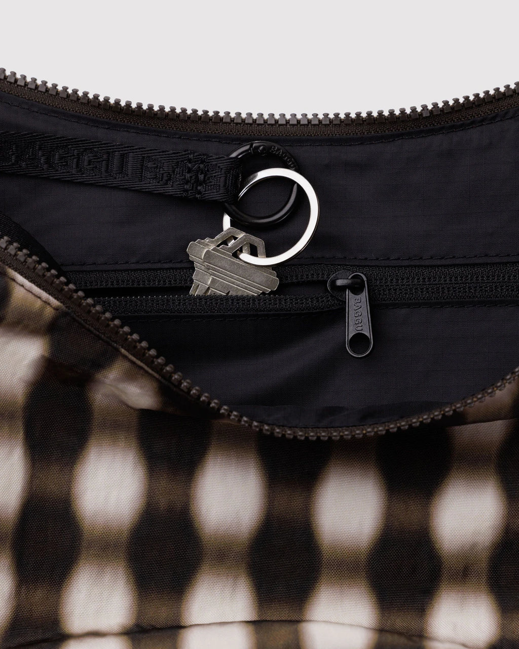 Baggu Medium Nylon Crescent Bag - Blurred Gingham Brown