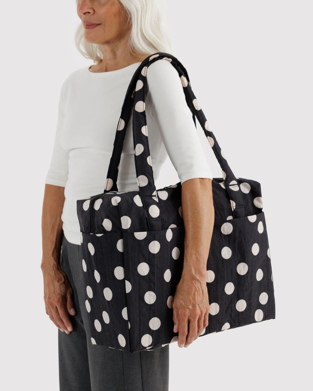 Baggu Small Cloud Carry-On - Black And Cream Polka Dot