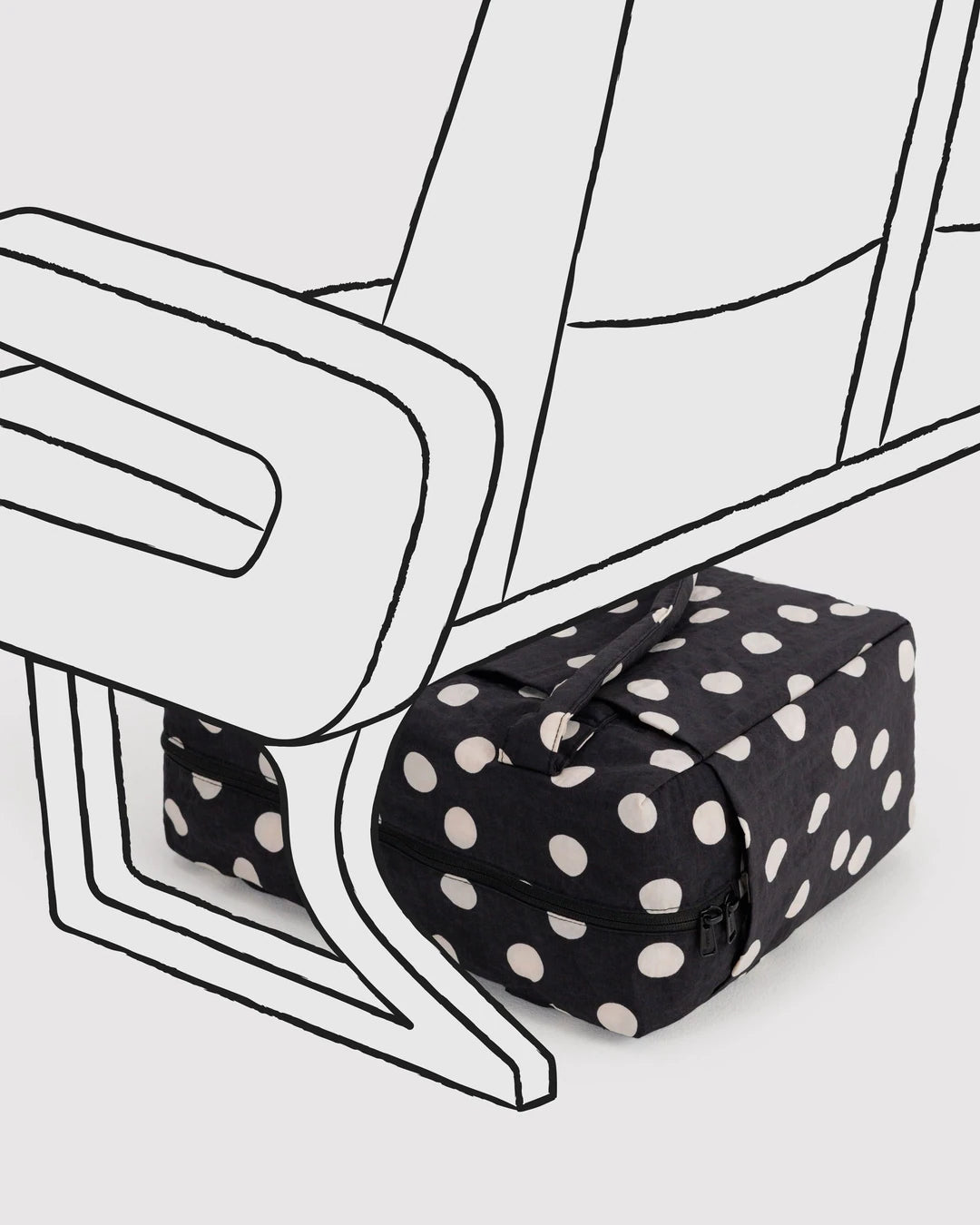 Baggu Small Cloud Carry-On - Black And Cream Polka Dot