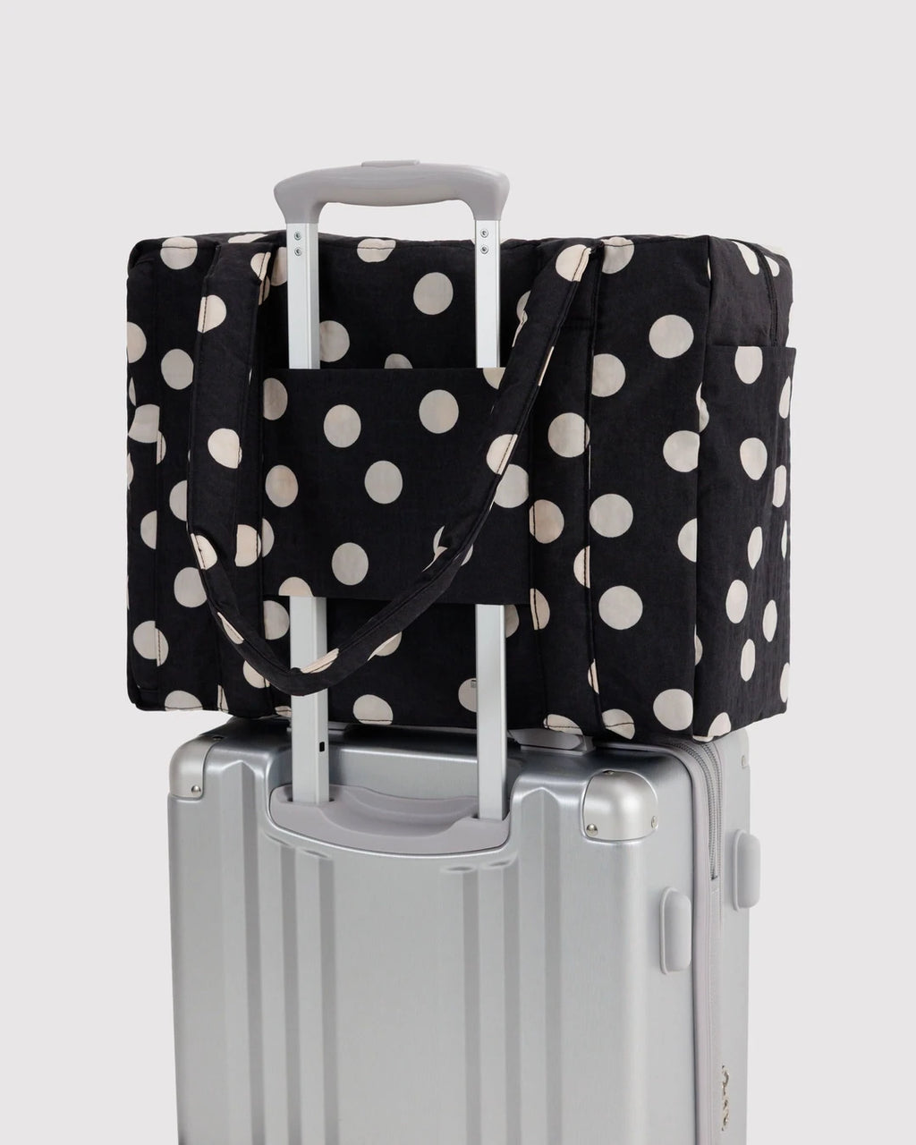 Baggu Small Cloud Carry-On - Black And Cream Polka Dot