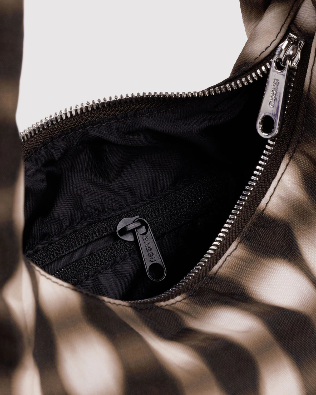Baggu - Small Nylon Meringue Bag Blurred Gingham