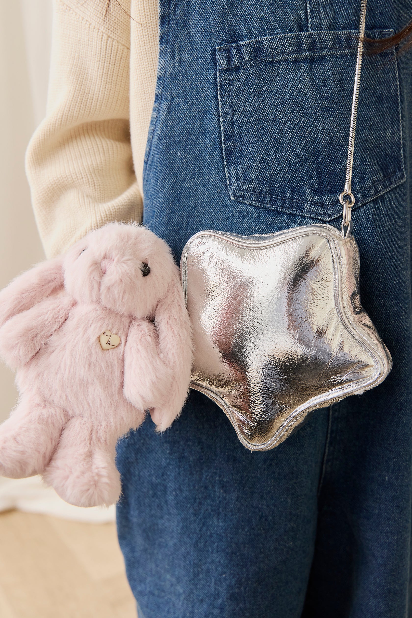 Snuggle Bunnies - Penelope Keyring - Blossom