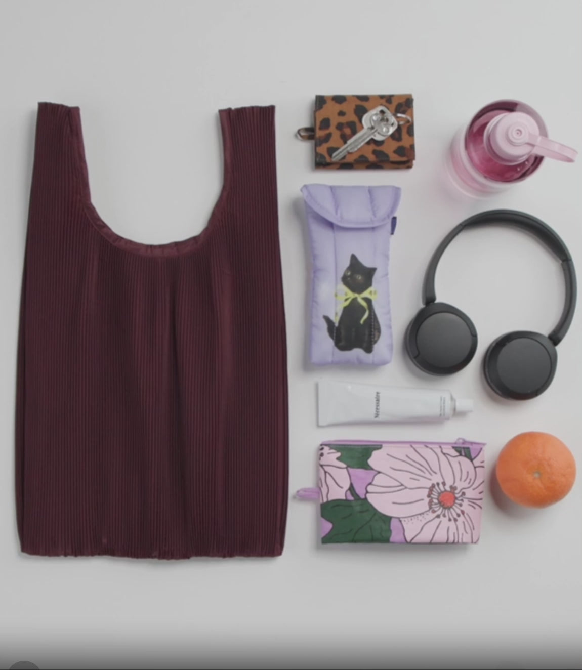 Pleated Baggu - Maroon Poppy